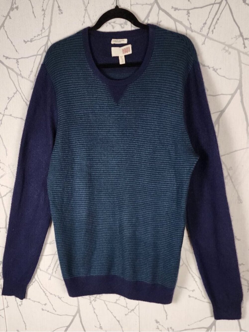 1901 Blue Stripe 70% Merino Wool 30% Cashmere Crewneck Sweater
